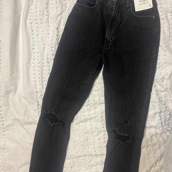 Black High Rise Jeans - Picture 2 of 2